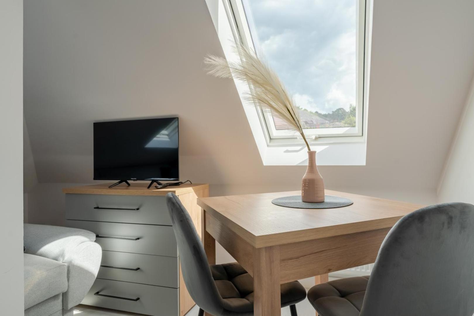 Apartamenty Ok'S - Blisko Centrum W Pelni Wyposazone - By Spaceapart 옐레니아구라 외부 사진